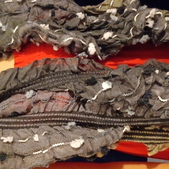 Unique Grey Boa Scarf - Picture 3 of 6